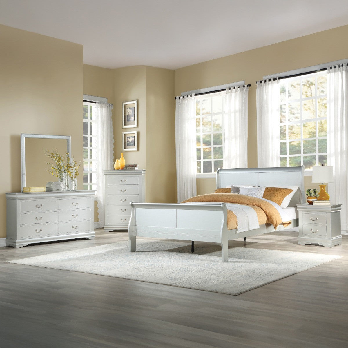 ACME 26745F Louis Philippe Full Bed, Platinum (1Set/2Ctn)