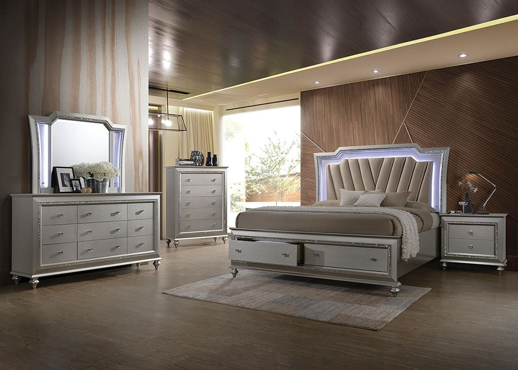 ACME 27230Q Kaitlyn Queen Bed, PU & Champagne (1Set/4Ctn)