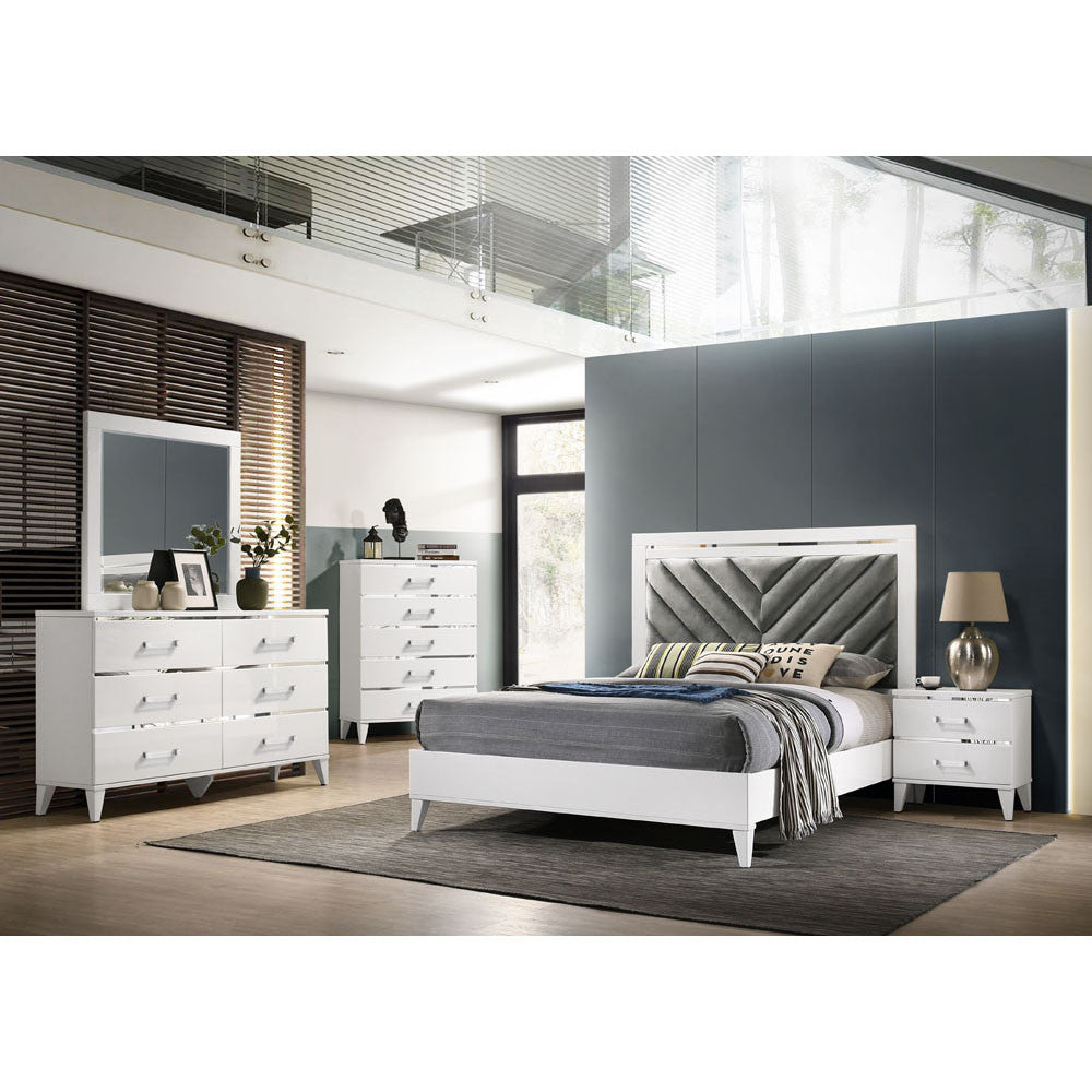 ACME 27395 Chelsie Dresser White Finish