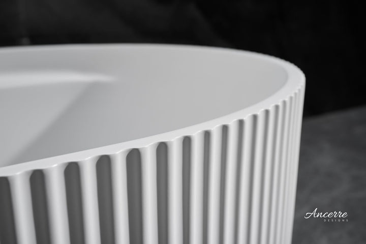 Momo Freestanding Acrylic Bathtub in White - Available in Two Sizes